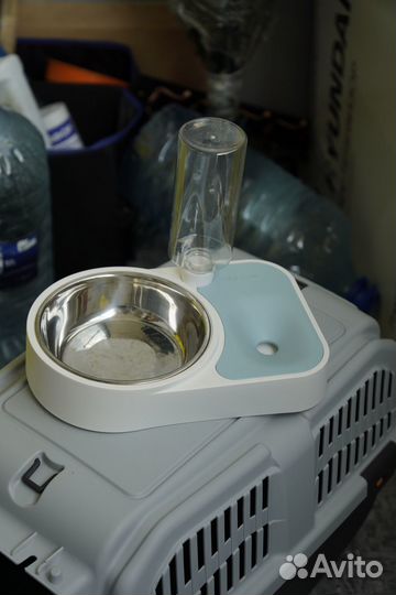 Переноска, миска-автопоилка, лоток, лежанка, корм