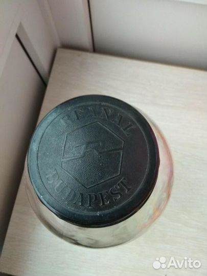 Банка стеклянная с винтовой крышкой