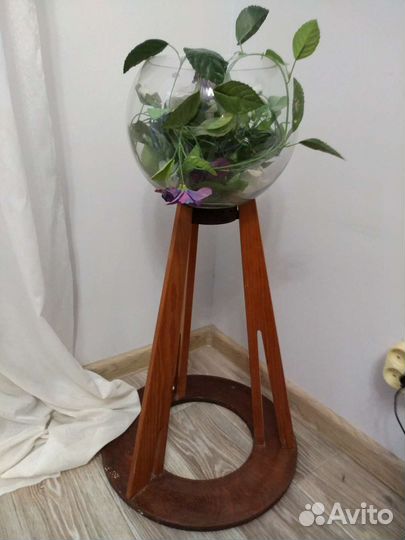 Подставка под круглый аквариум/цветы