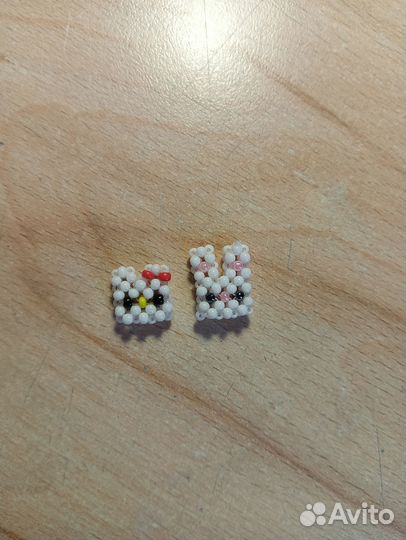 Украшения из бисера