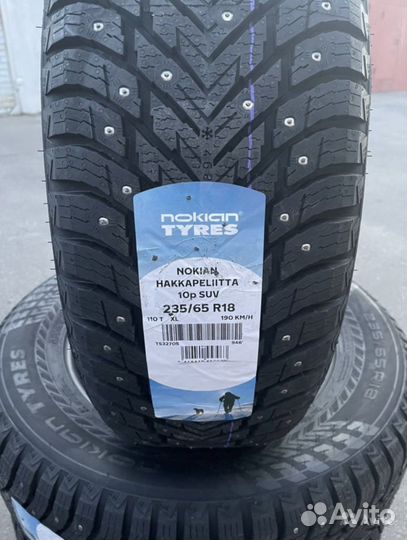 Nokian Tyres Hakkapeliitta 10p SUV 235/65 R18