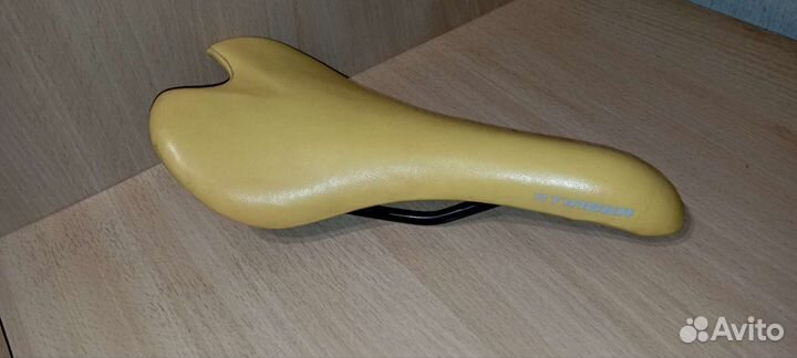 Седло для велосипеда жёлтое
