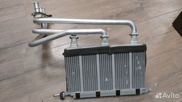 Радиатор отопителя Bmw 520D E60 N47 2009