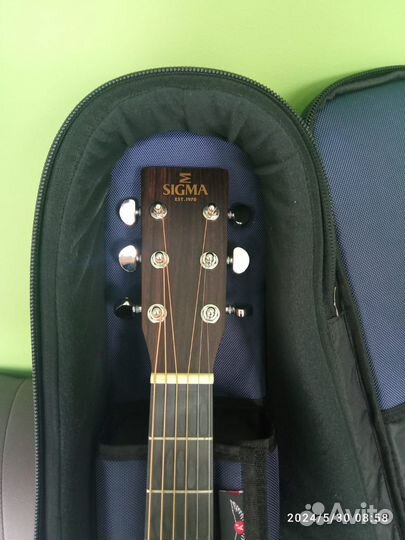 Акустическая гитара Sigma 00M-15+, с топом из масс