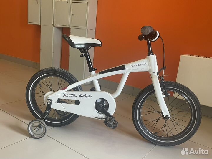 Детский велосипед Mercedes белый