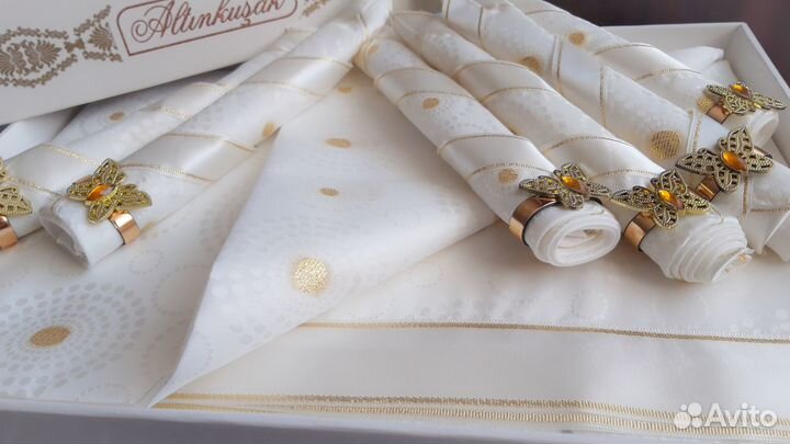 Скатерть с салфетками