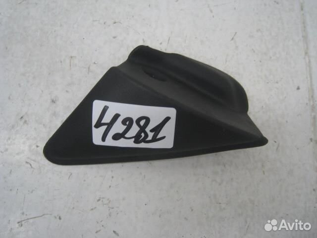 Верхний уголок крыла Renault Megane 2