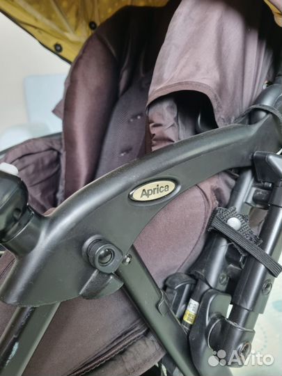 Прогулочная коляска трость Aprica