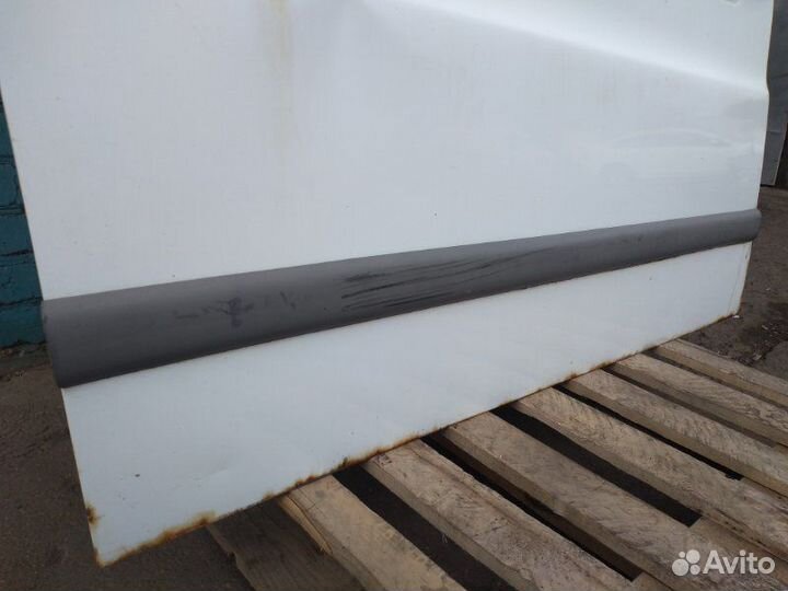 Сдвижная дверь правая Mercedes Vito W638 OM611