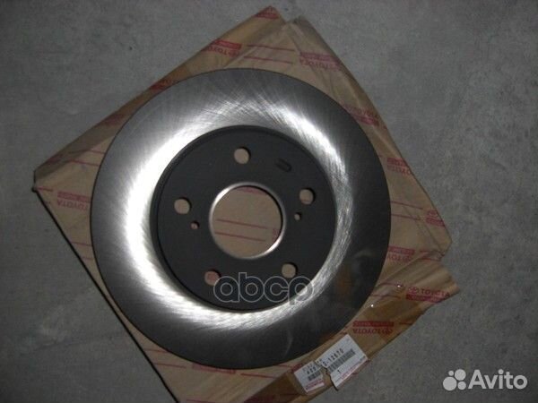 Диск тормозной передний toyota Corolla X прав