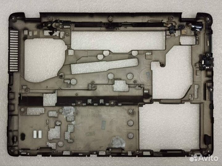 Дно HP EliteBook 840 G1