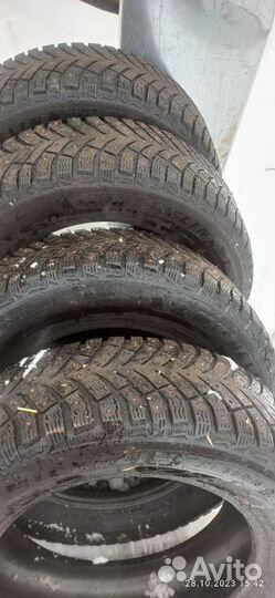 Michelin X-Ice North 215/60 R16