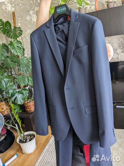Продам костюм