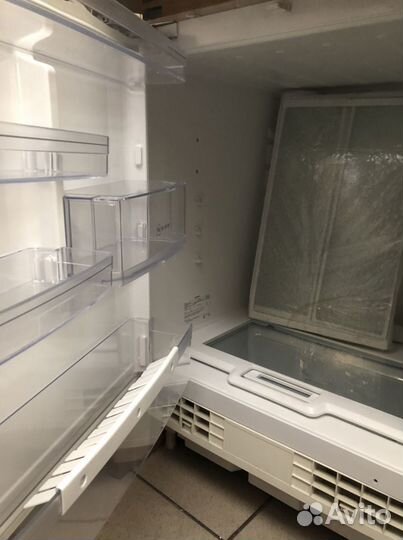 Холодильник витр. обр. neff K4316X5/02