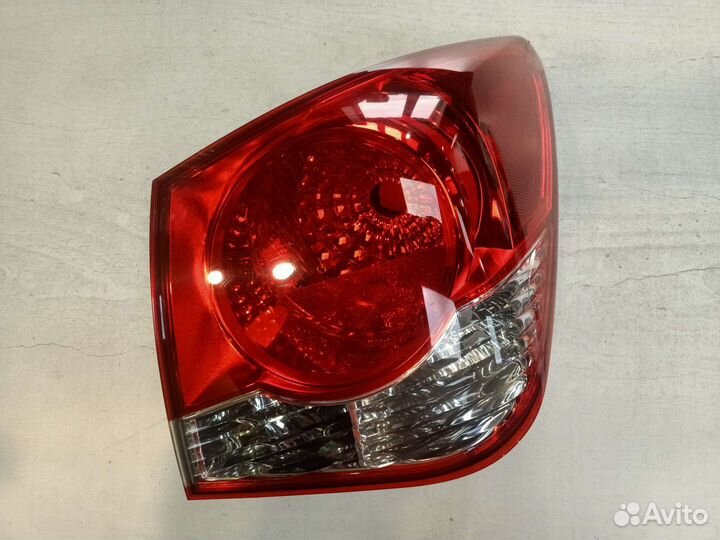 Фонарь правый наружний Сhevrolet Cruze