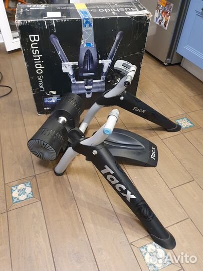 Велостанок Tacx Bushido smart T2780