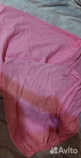 Отдам простынь на резинке