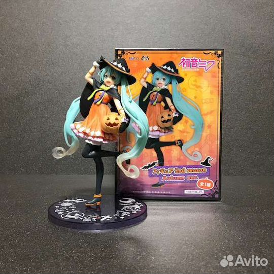 Аниме фигурка Хатсуне Мику хеллоуин