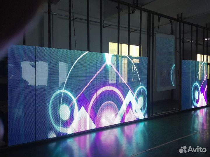 Светодиодный экран / Видеопилон / Рекламный экран