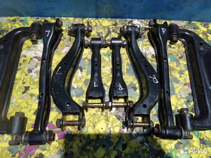 Рычаг задней подвески Nissan Skyline 34