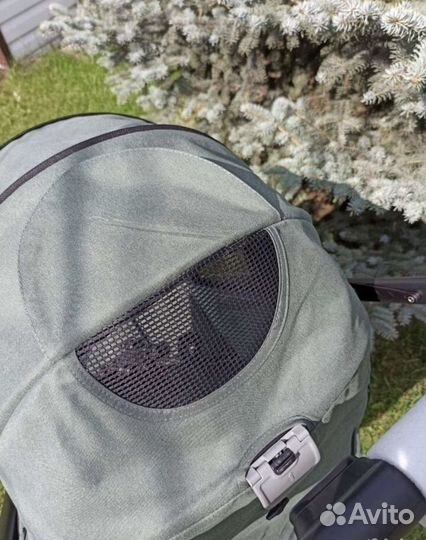 Прогулочная коляска с перекидной ручкой