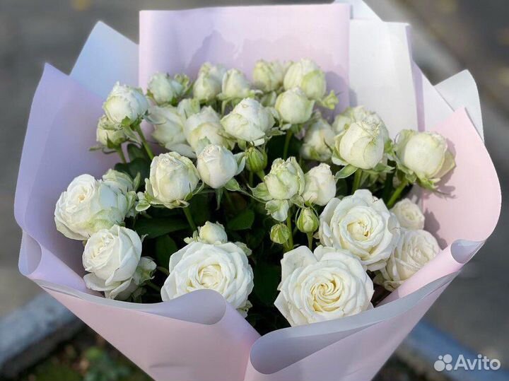 Букет из 9 кустовых роз