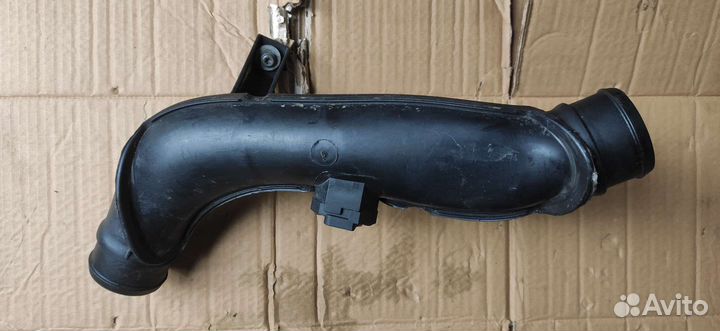 Патрубок Volkswagen Tiguan 2.0 TSi CCZ 2007-2018