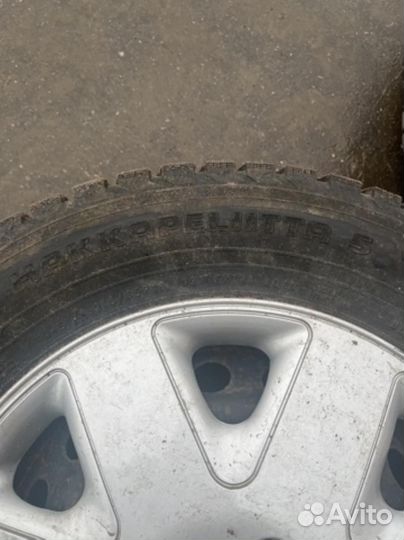 215/65 R16 Nokian Hakkapeliitta 7 Зима Штампованные R16 pсd:5x114.3 ет:40 DIA:66.1