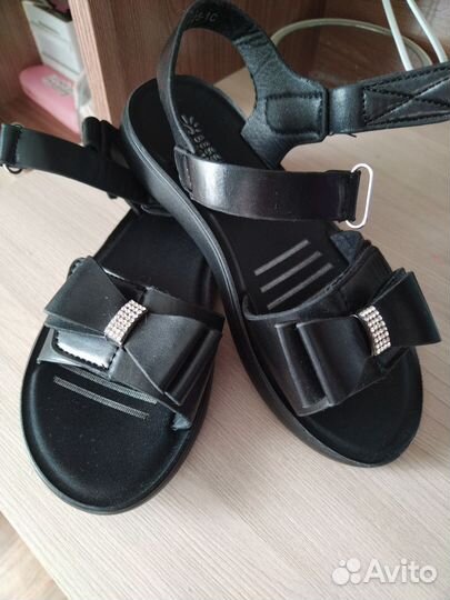 Сандалии для девочки