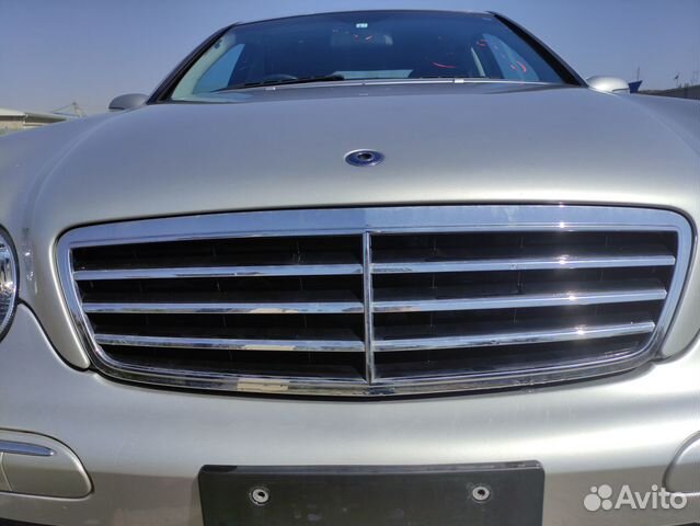 Решетка радиатора Мерседес C203