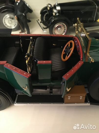 Модель автомобиля 1/18 Ролс Ройс