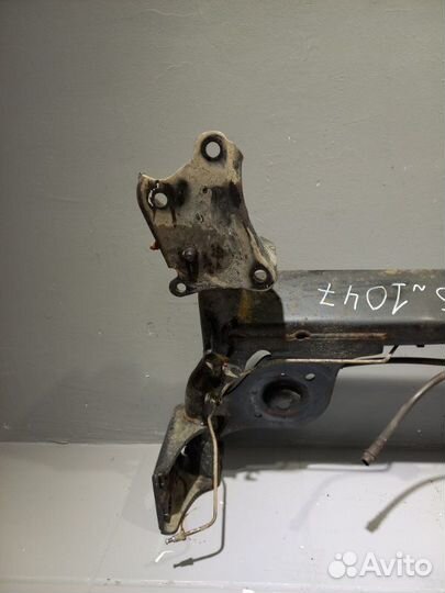 Балка подвески задняя Nissan Almera G15 седан