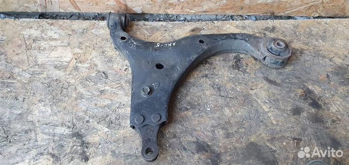 Рычаг передний правый Kia Ceed 1