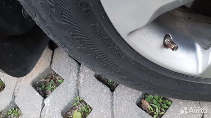 Bridgestone Turanza T001 235/55 R17