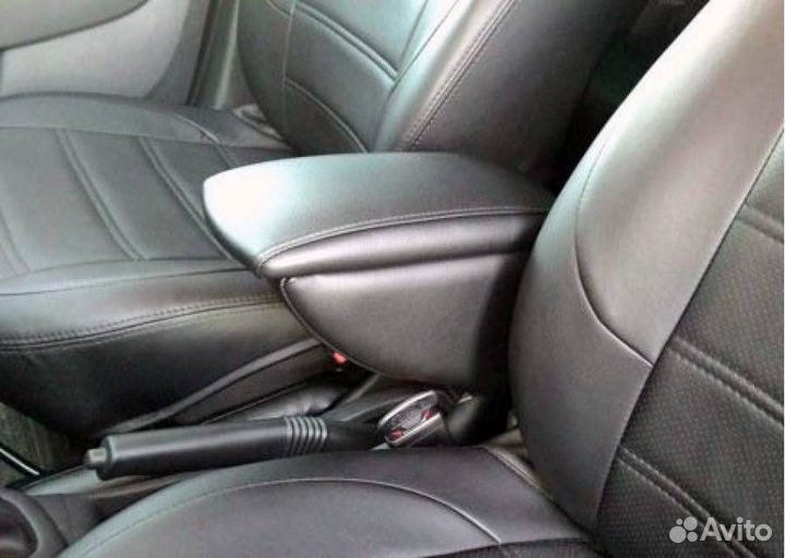 Подлокотник Renault Sandero