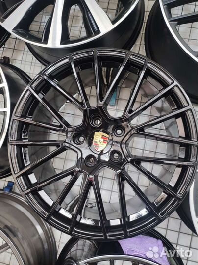 Диски на porsche cayenne r21 5х130 new