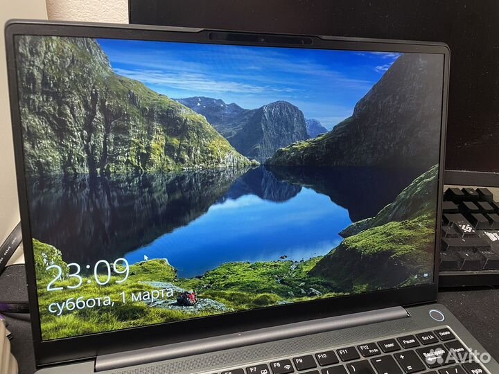 Ноутбук на гарантии i5/16/512 Dexp Atlas M14