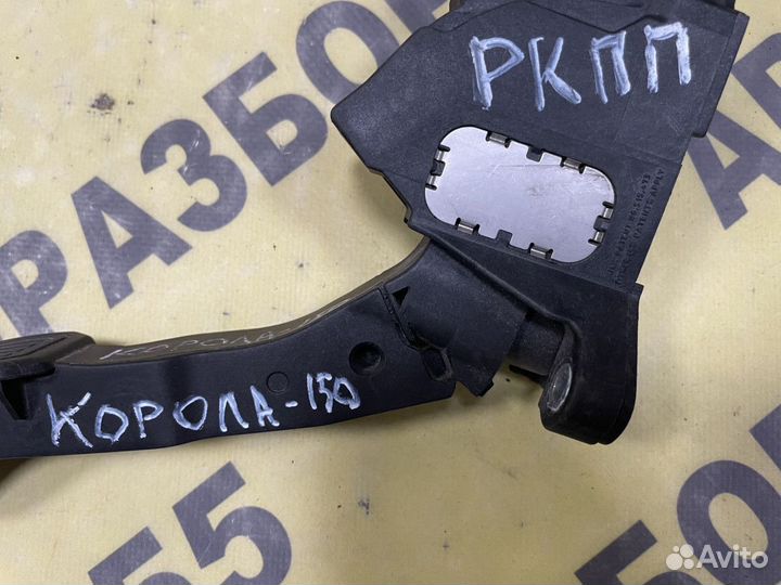 Педаль газа Toyota Corolla E15