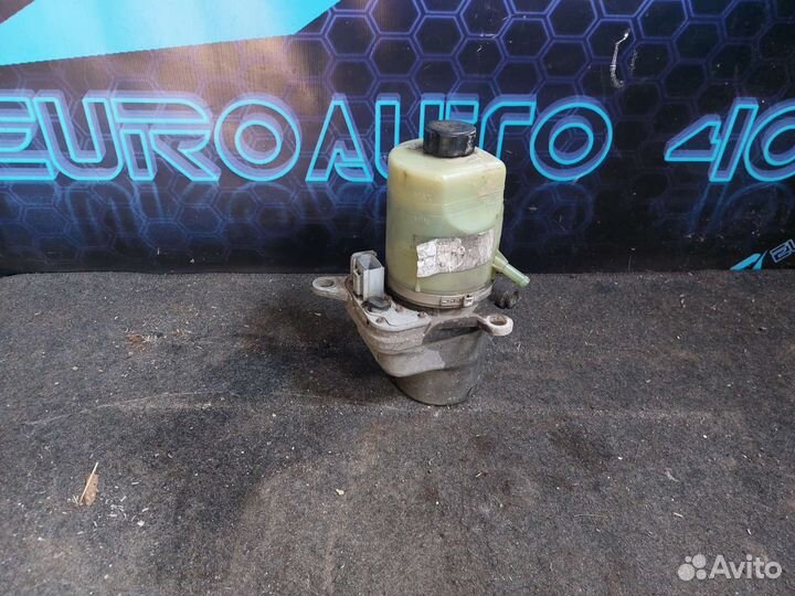 Насос гур эгур Ford Focus 2 1.8