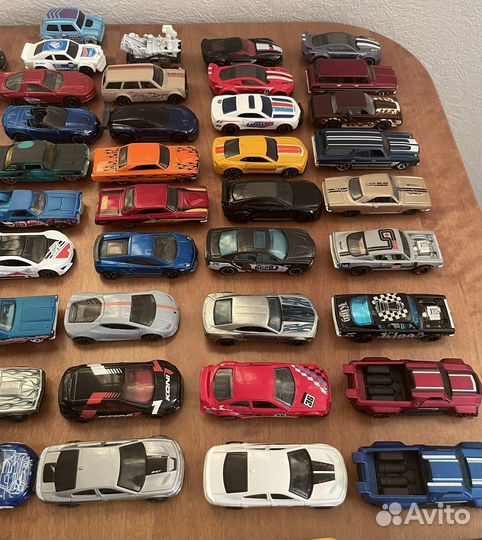 Машинки Hot Wheels