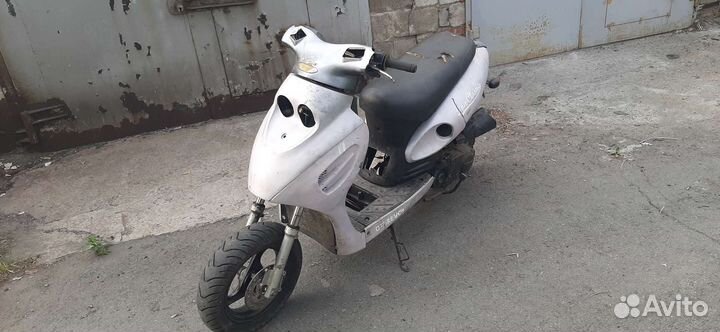 Скутер Racer sagita