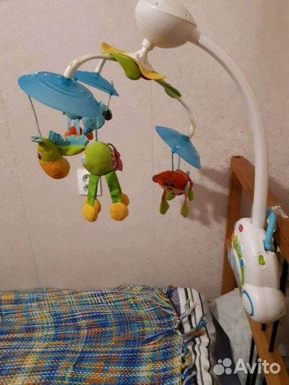 Мобиль с бумбоксом