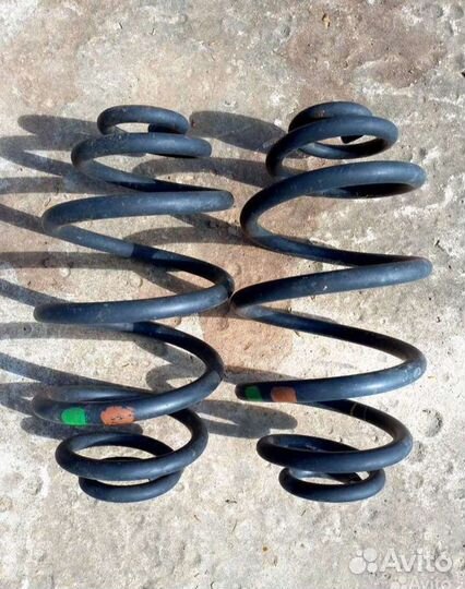 Пружины задние на Volkswagen Passat B5