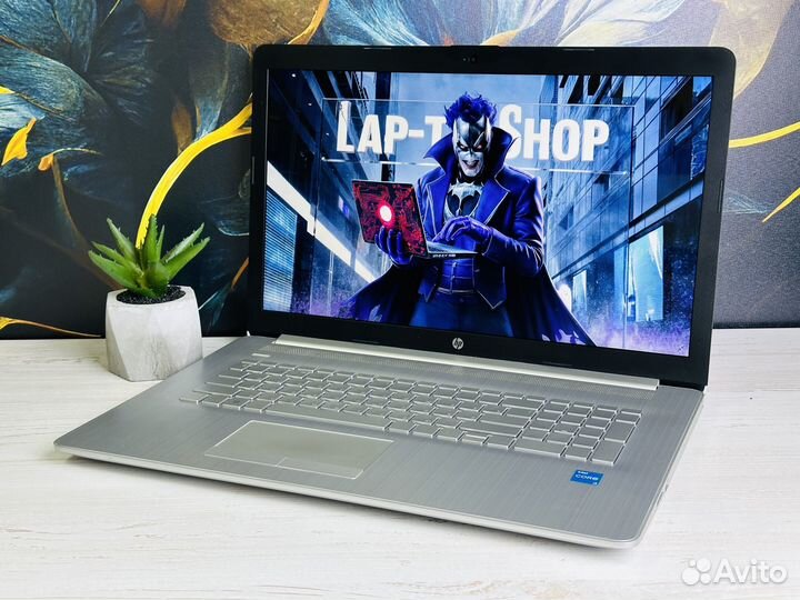 HP Laptop 17 i3-1115G4 2021г для учебы