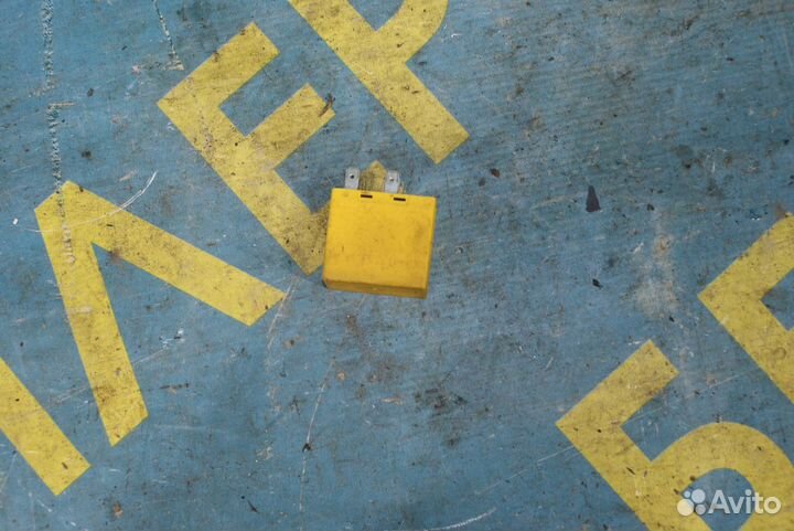 Реле поворотников Opel Vectra B