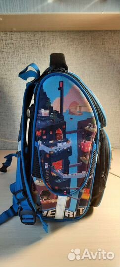 Школьный рюкзак