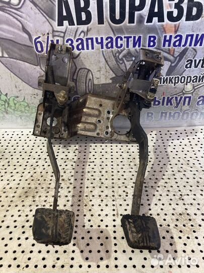 Педальный узел Kia Sportage 1 2.0 16v Long