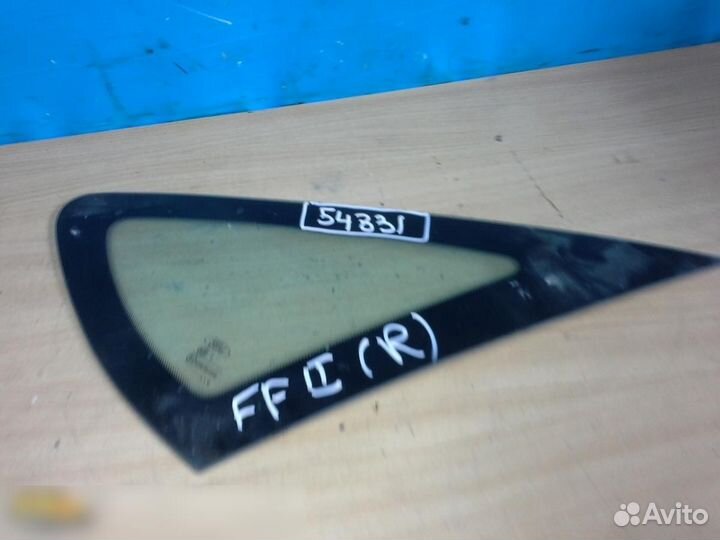 Стекло кузовное глухое правое Ford Focus II 2008-2