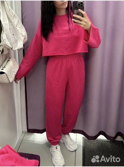 Спортивный костюм женский