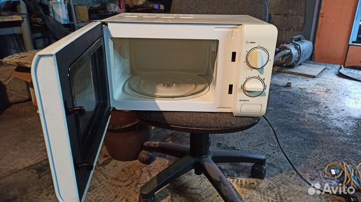 Микроволновая печь Erisson